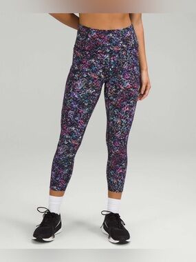 Lululemon Crop 23" Floral Spray Multi Speckled High-Waist Athletic Leggings gym